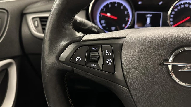 Opel Astra - Afbeelding 29 van 30