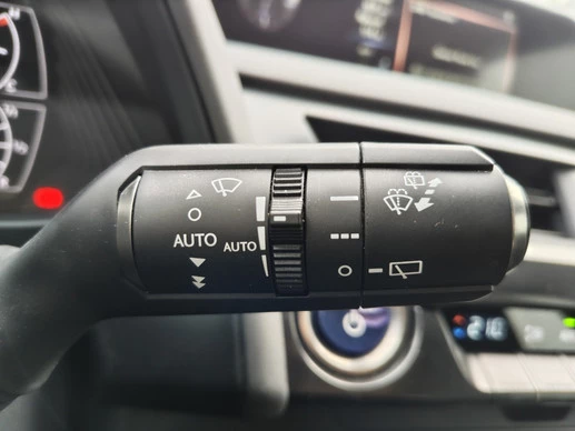 Lexus UX - Afbeelding 12 van 30