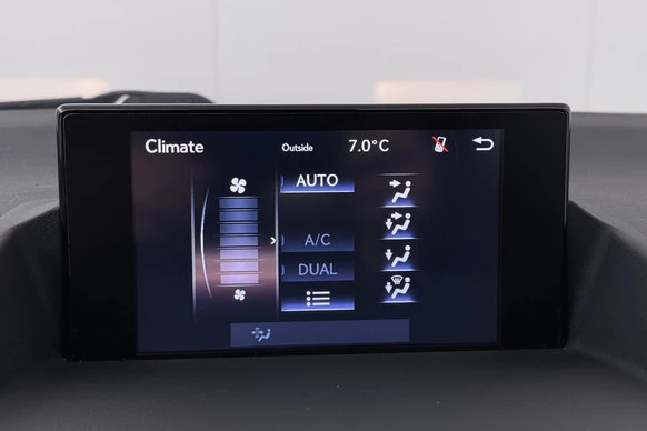 Lexus CT - Afbeelding 25 van 30