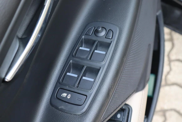 Jaguar XE - Afbeelding 20 van 30