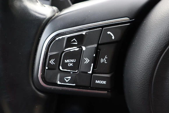 Jaguar XE - Afbeelding 22 van 30