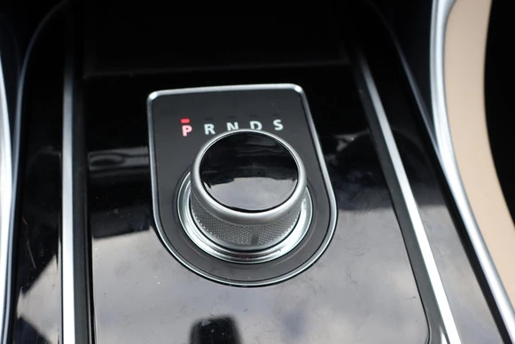 Jaguar XE - Afbeelding 28 van 30