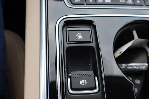 Jaguar XE - Afbeelding 30 van 30