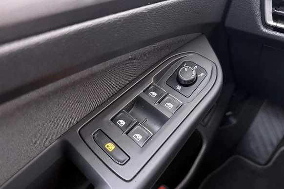 Volkswagen Golf - Afbeelding 18 van 30