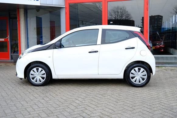 Toyota Aygo - Afbeelding 18 van 24