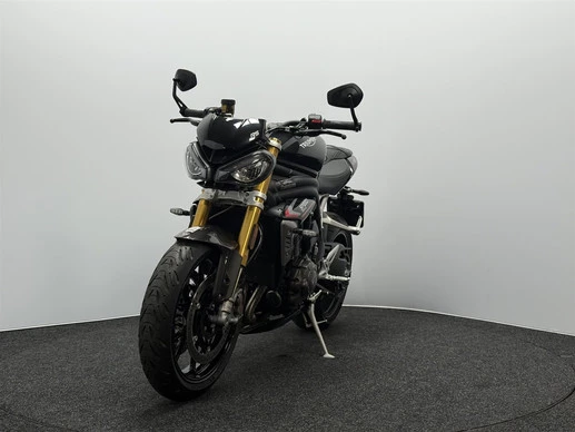 Triumph Speed Triple - Afbeelding 6 van 18