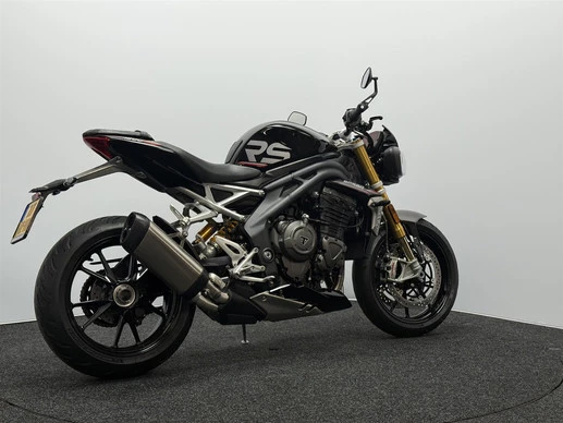 Triumph Speed Triple - Afbeelding 16 van 18
