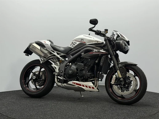 Triumph Speed Triple - Afbeelding 2 van 17