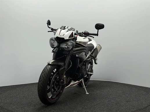 Triumph Speed Triple - Afbeelding 6 van 17
