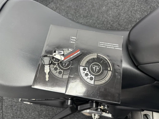 Triumph Trident 660 - Afbeelding 17 van 18