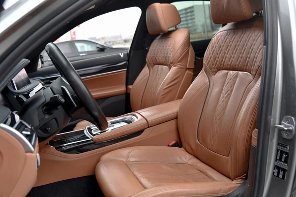 BMW 7 Serie - Afbeelding 13 van 30