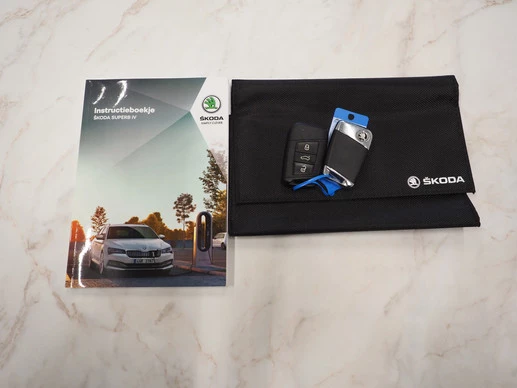 Škoda Superb - Afbeelding 8 van 30