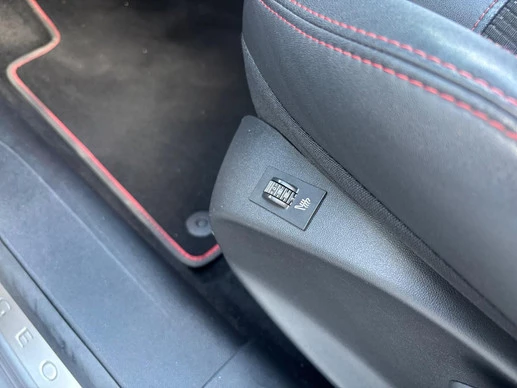 Peugeot 2008 - Afbeelding 23 van 27