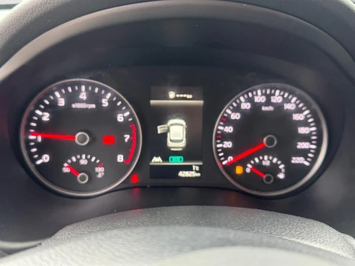 Kia Stonic - Afbeelding 17 van 27