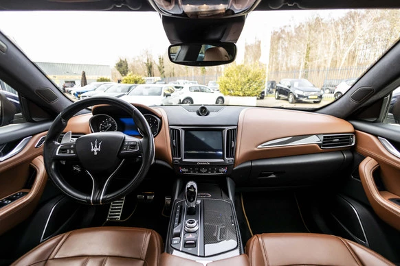 Maserati Levante - Afbeelding 27 van 30