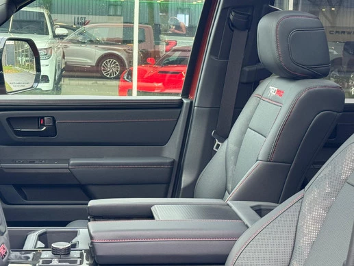 Toyota Tundra - Afbeelding 9 van 30