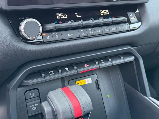 Toyota Tundra - Afbeelding 25 van 30