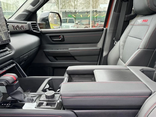 Toyota Tundra - Afbeelding 27 van 30