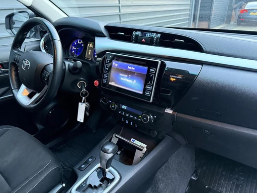 Toyota Hilux - Afbeelding 21 van 27