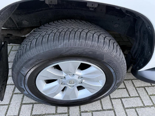 Toyota Hilux - Afbeelding 26 van 27