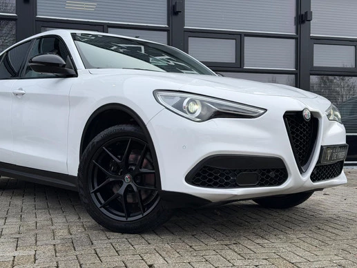 Alfa Romeo Stelvio - Afbeelding 24 van 30