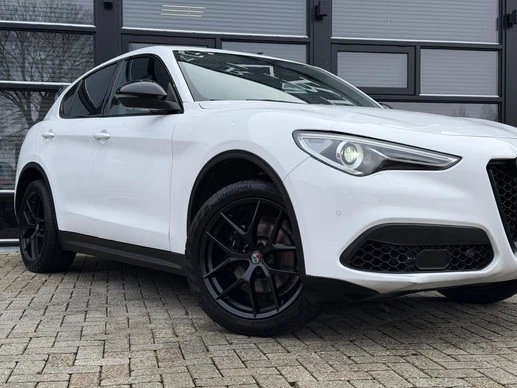 Alfa Romeo Stelvio - Afbeelding 25 van 30