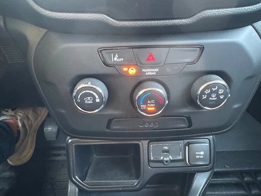 Jeep Renegade - Afbeelding 13 van 19