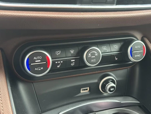 Alfa Romeo Stelvio - Afbeelding 25 van 30