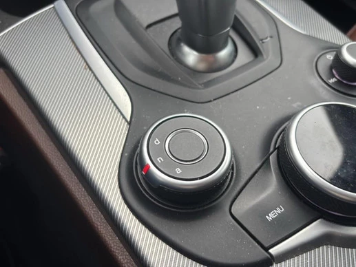 Alfa Romeo Stelvio - Afbeelding 27 van 30