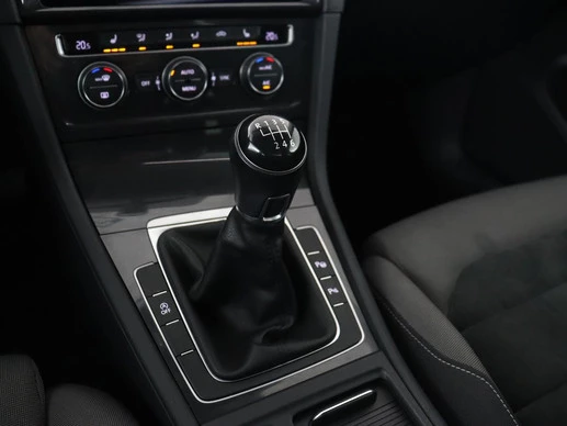 Volkswagen Golf - Afbeelding 15 van 30