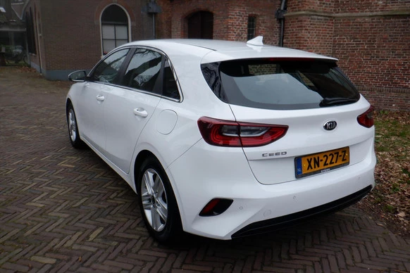 Kia Ceed - Afbeelding 8 van 24