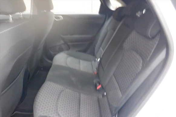 Kia Ceed - Afbeelding 10 van 24