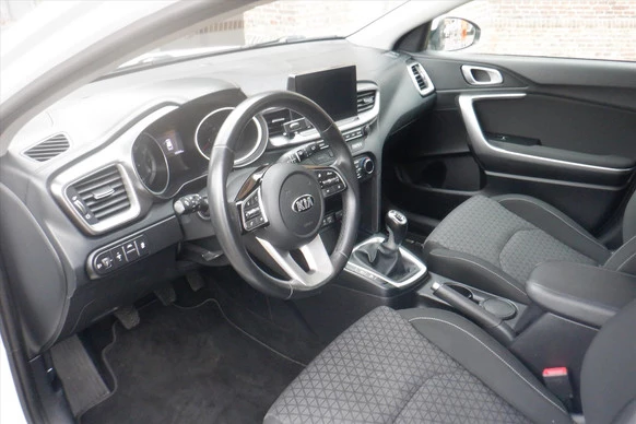 Kia Ceed - Afbeelding 11 van 24
