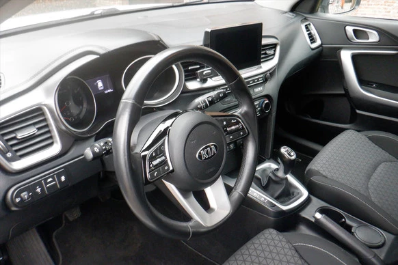 Kia Ceed - Afbeelding 13 van 24