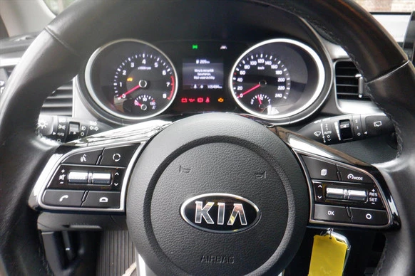 Kia Ceed - Afbeelding 18 van 24