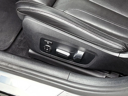 BMW 8 Serie - Afbeelding 19 van 30