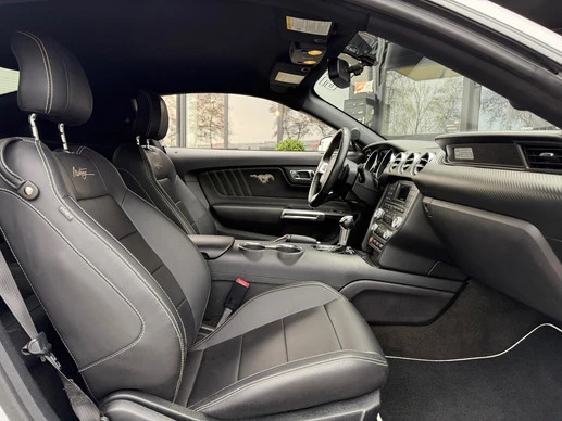 Ford Mustang - Afbeelding 8 van 30