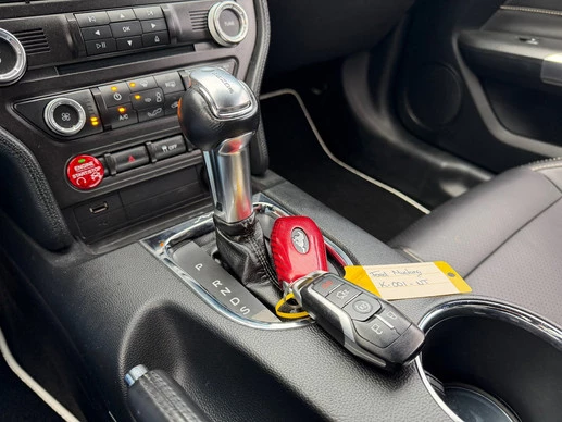 Ford Mustang - Afbeelding 9 van 30