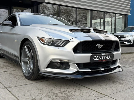 Ford Mustang - Afbeelding 22 van 30