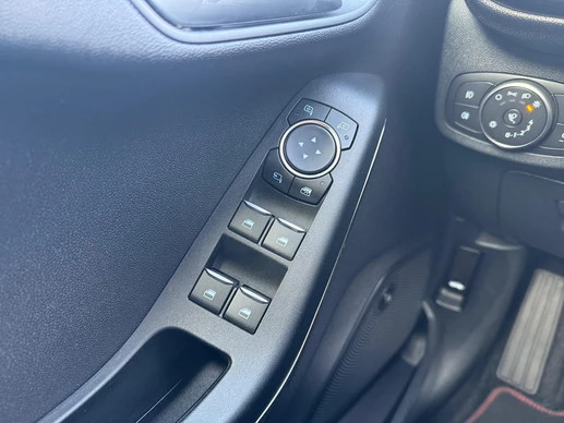 Ford Fiesta - Afbeelding 23 van 30