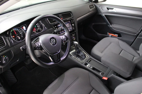 Volkswagen e-Golf - Afbeelding 10 van 22