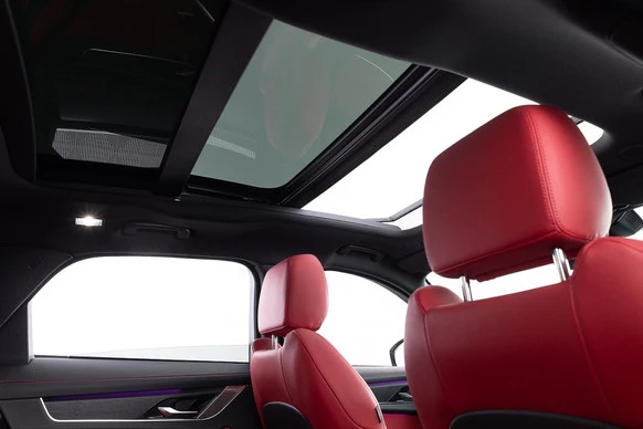 Jaguar F-PACE - Afbeelding 14 van 30