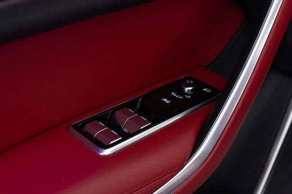 Jaguar F-PACE - Afbeelding 23 van 30