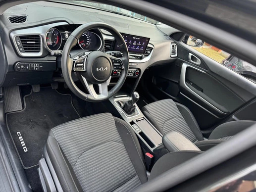 Kia Ceed - Afbeelding 12 van 27