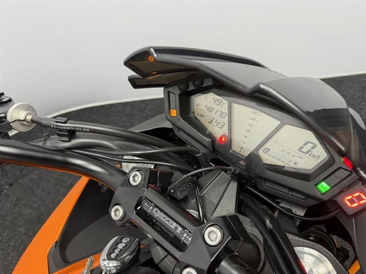 Kawasaki Z800 - Afbeelding 17 van 18