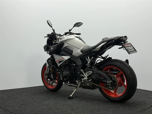 Yamaha MT 10 - Afbeelding 11 van 19