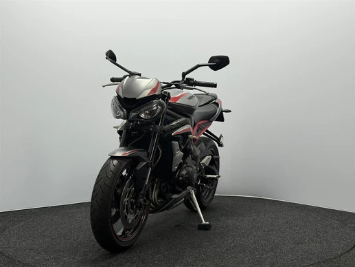Triumph Street Triple - Afbeelding 6 van 18