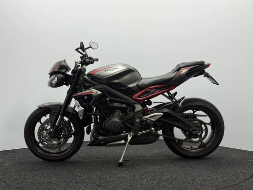 Triumph Street Triple - Afbeelding 9 van 18