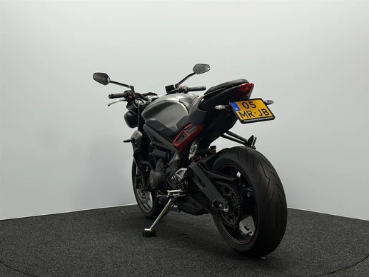 Triumph Street Triple - Afbeelding 12 van 18