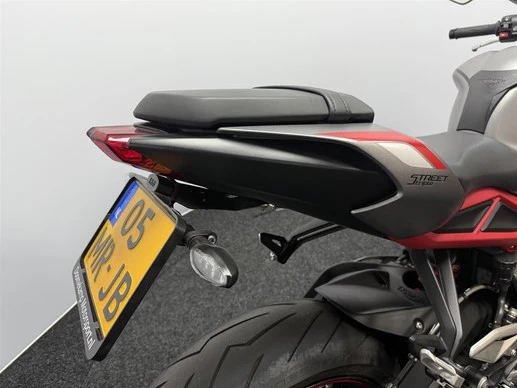 Triumph Street Triple - Afbeelding 18 van 18